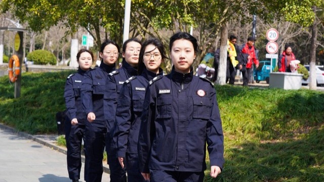 大學(xué)校園有了女子巡邏隊